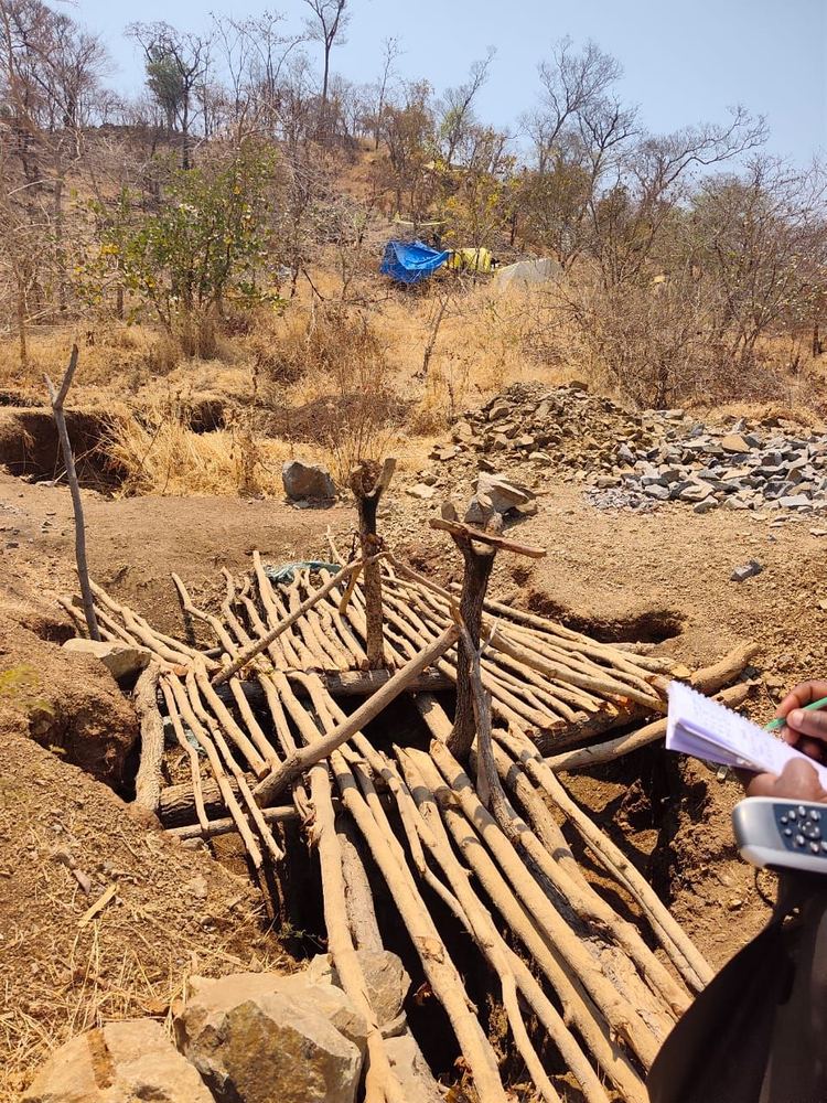 Existing shafts and pits at Mapele